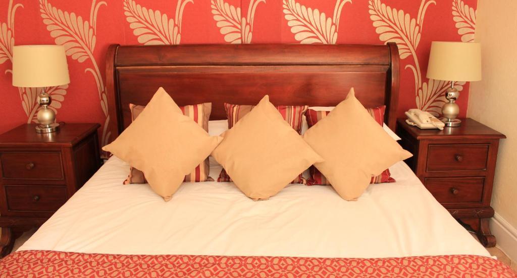 The Devil'S Punchbowl Hotel Hindhead Ruang foto