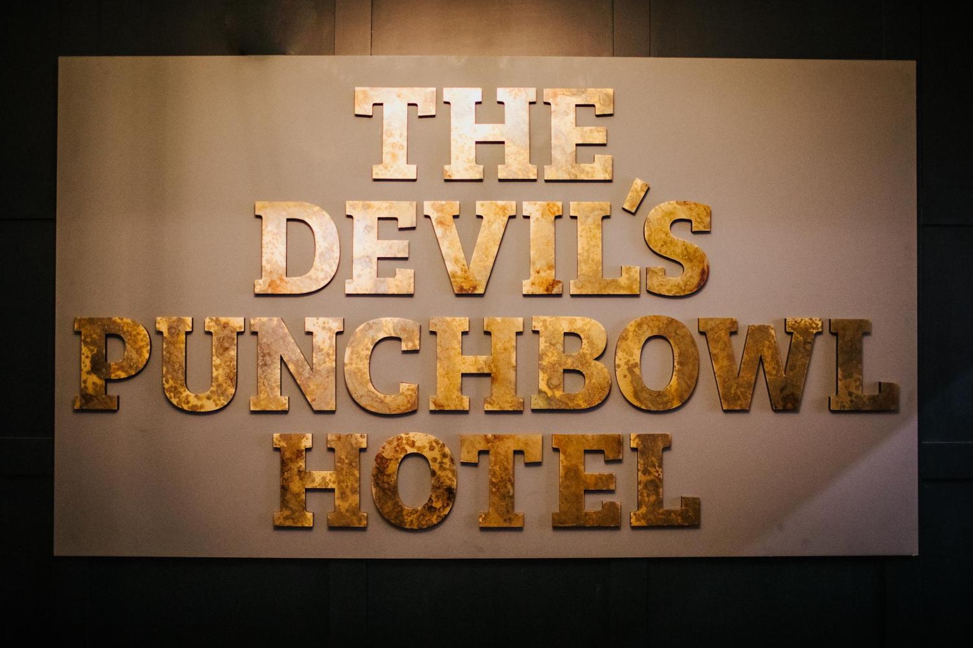 The Devil'S Punchbowl Hotel Hindhead Bagian luar foto