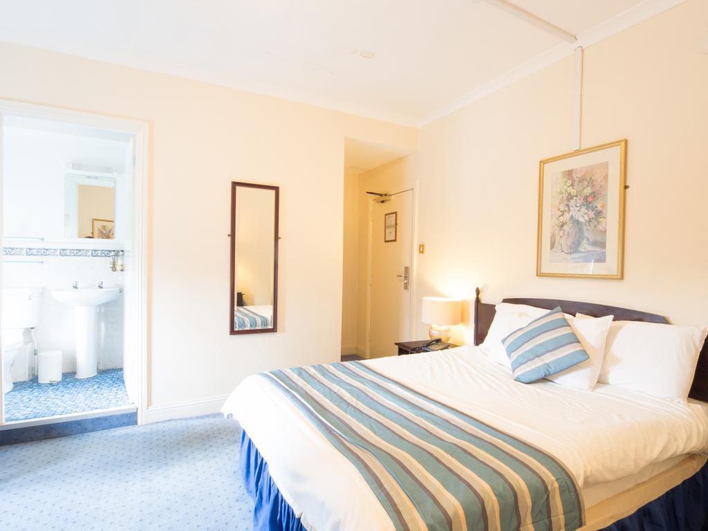 The Devil'S Punchbowl Hotel Hindhead Bagian luar foto